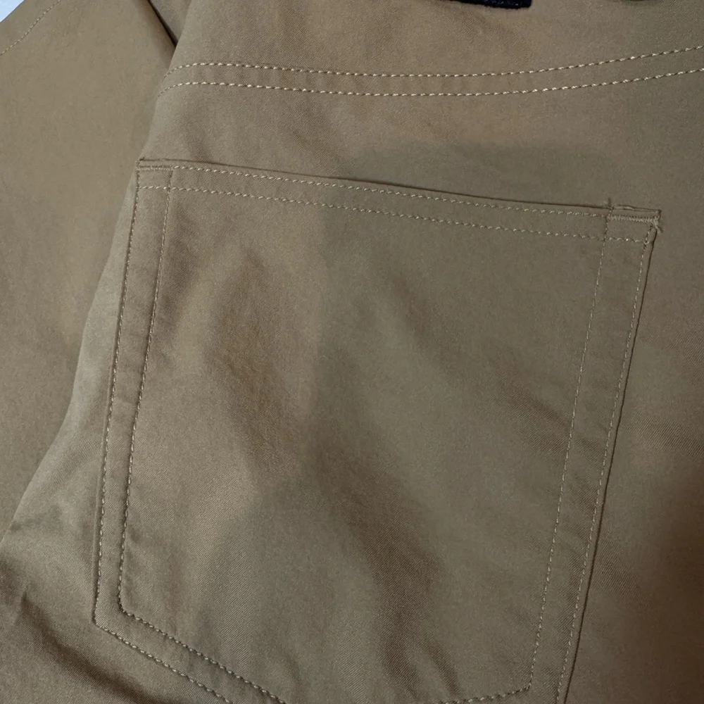 NWOT Nike Men's Tan Golf Pants - Picture 2 of 4